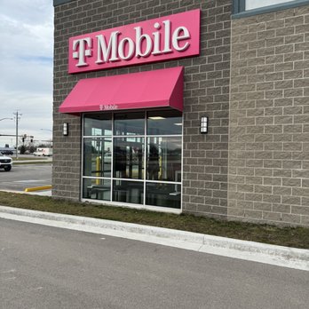T-Mobile - Mobile Phones Near Me - Mount Pleasant, Iowa T-Mobile - Mobile Phones Near Me - Mount Pleasant, Iowa