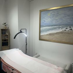 Waxqueens - Private suite in Woodland Hills