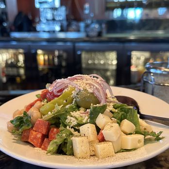 Enzo's Bistro and Bar - lnsalata mista - Italian Near Me - La Quinta, California Enzo's Bistro and Bar - lnsalata mista - Italian Near Me - La Quinta, California