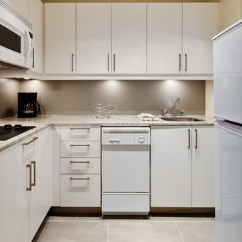 Hotel 2170 Lincoln - Suite filly equipped kitchen - Hotels Near Me - Montreal, Quebec Hotel 2170 Lincoln - Suite filly equipped kitchen - Hotels Near Me - Montreal, Quebec