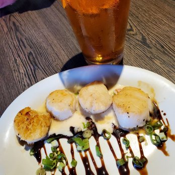 The Waterfront Brewery - Scallop appetizer and a crazy lady(beer) - Seafood Near Me - Key West, Florida The Waterfront Brewery - Scallop appetizer and a crazy lady(beer) - Seafood Near Me - Key West, Florida