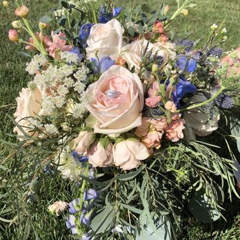 Flowers Just for You - Floral Designers Near Me