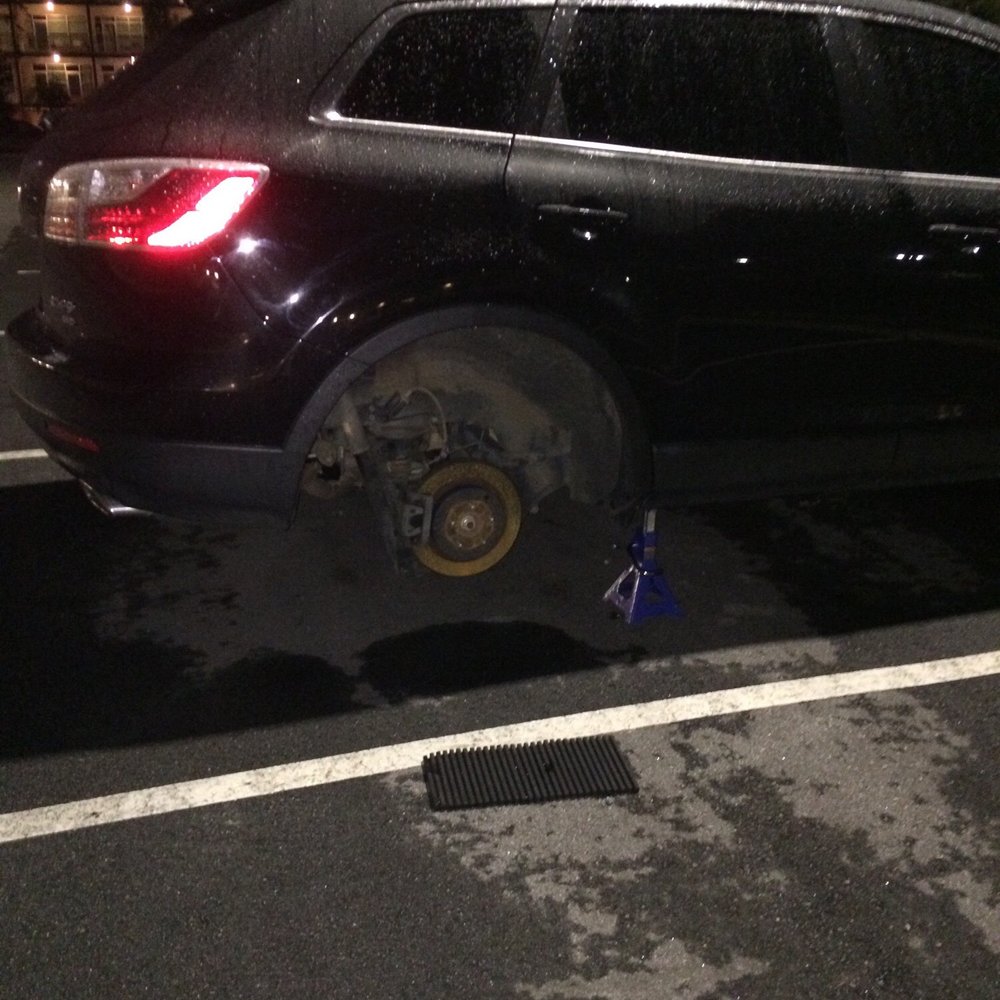 Roadside Hawks - I guess I bought a $280 jack if he doesn't come back.. - Tires Near Me - Atlanta, Georgia