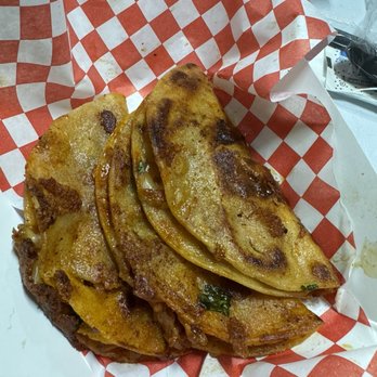 Bryans Birrieria - Food Trucks Near Me - Long Beach, California Bryans Birrieria - Food Trucks Near Me - Long Beach, California