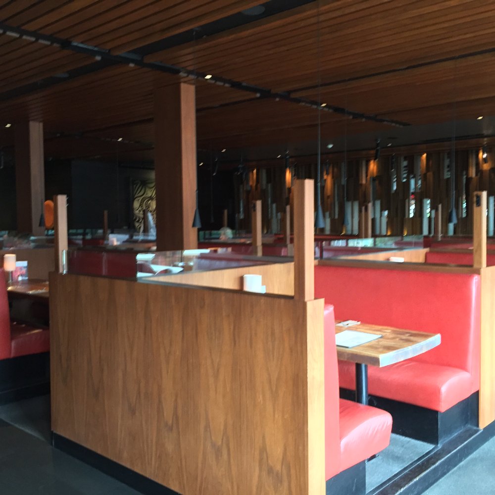 Cactus Club Cafe - Dining area~ - Canadian (New) Near Me - Burnaby, British Columbia