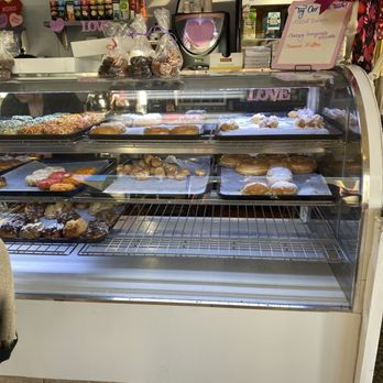 Neil's Donuts - 2-9-25 - Donuts Near Me - Victorville, California Neil's Donuts - 2-9-25 - Donuts Near Me - Victorville, California