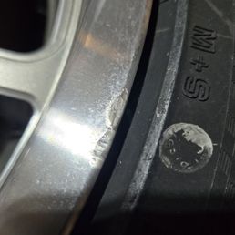 2nd damaged front wheel that was shipped as well