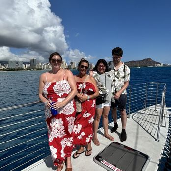 Makani Catamaran - Boating Near Me - Honolulu, Hawaii Makani Catamaran - Boating Near Me - Honolulu, Hawaii