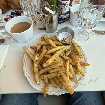 Sweet Maple - French fries - Breakfast & Brunch Near Me - Santa Monica, California Sweet Maple - French fries - Breakfast & Brunch Near Me - Santa Monica, California