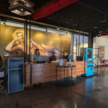 FOUND:RE Phoenix - Lobby - Hotels Near Me - Phoenix, Arizona