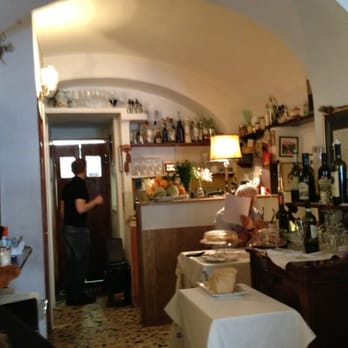 Taverna di Ripetta - Back room - Italian Near Me - Rome, RM