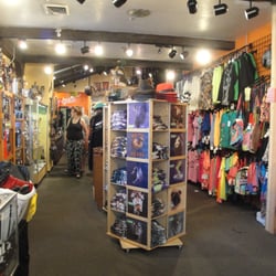 Mountain Country Corner - Tons of cool stuff, too bad the lady was mean
