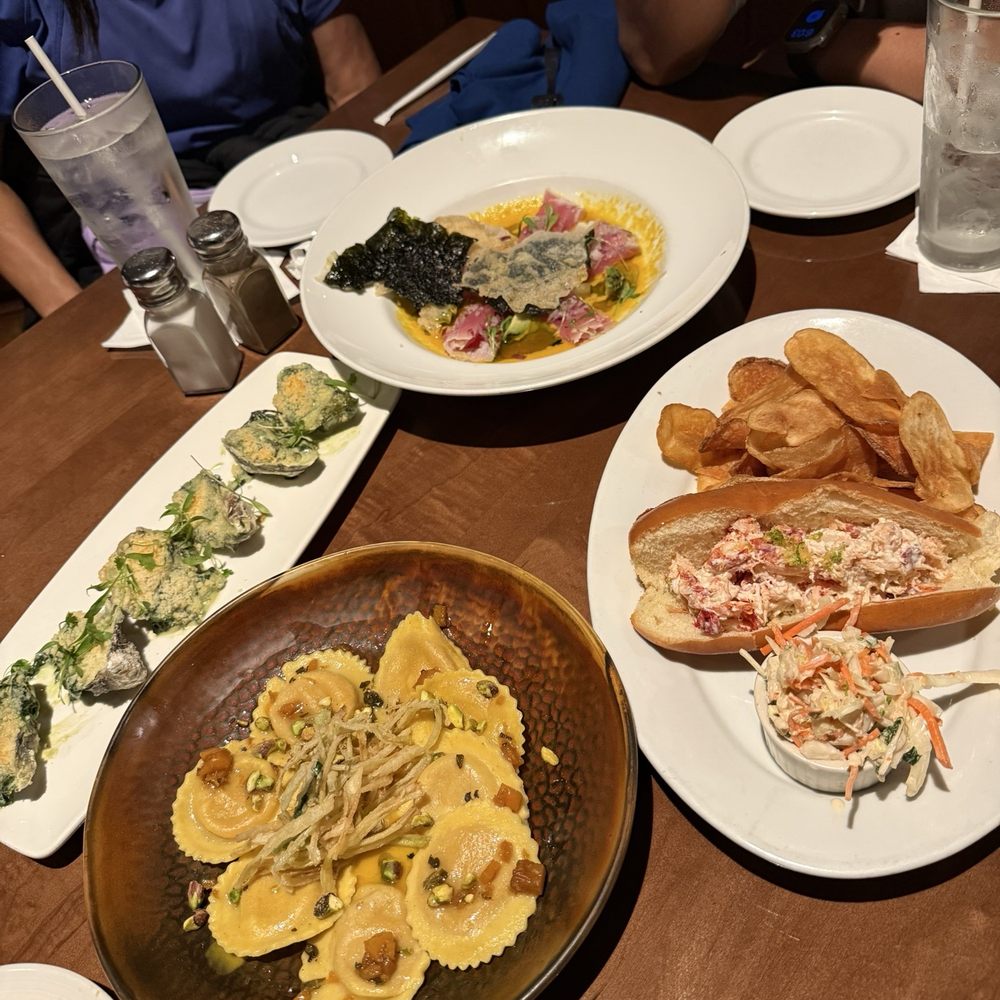 Lombard's Seafood Grille - Ravioli butter squash with a really bad balsamic glaze pairing - Seafood Near Me - Orlando, Florida