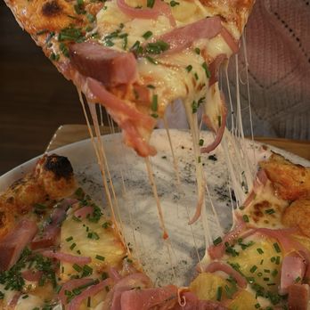 Oak Wood Fire Kitchen - Pineapple and Ham Pizza - Pizza Near Me - Draper, Utah Oak Wood Fire Kitchen - Pineapple and Ham Pizza - Pizza Near Me - Draper, Utah