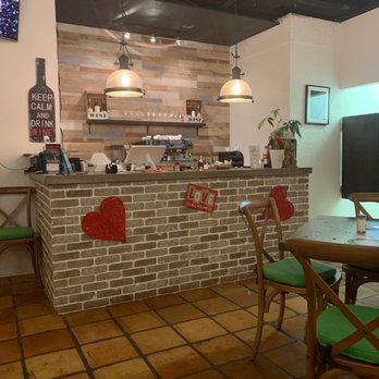 Aleida's Kitchen - Dominican Near Me - Brandon, Florida