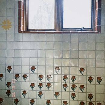Hacienda Del Sol - Tile in the shower - Bed & Breakfast Near Me - Taos, New Mexico Hacienda Del Sol - Tile in the shower - Bed & Breakfast Near Me - Taos, New Mexico