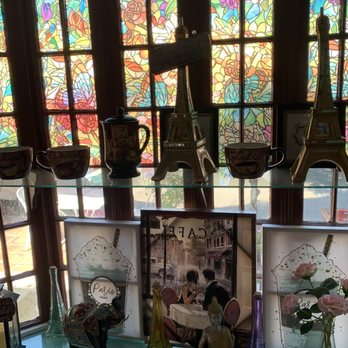 Cafe Crepes - Dining room - Cafes Near Me - Bakersfield, California