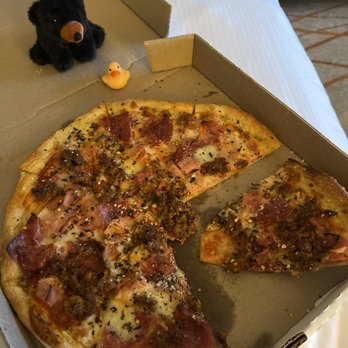 Esters Oneida Park - Ya Mar - Pizza Near Me - Denver, Colorado Esters Oneida Park - Ya Mar - Pizza Near Me - Denver, Colorado
