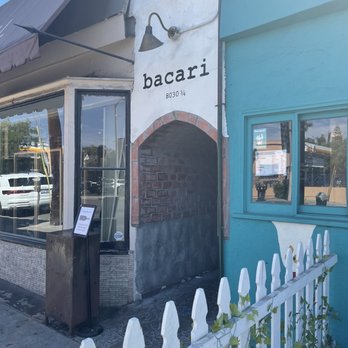 Bacari W 3rd - Entrance - Breakfast & Brunch Near Me - Los Angeles, California