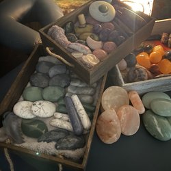 Alternative Pathways - Crystal massage