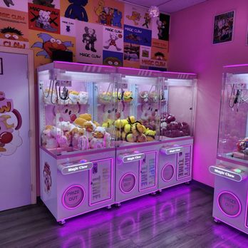 Magic Claw - Toy Stores Near Me - Las Vegas, Nevada