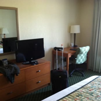 Fairfield by Marriott Inn & Suites South Hill I-85 - Hotels Near Me - South Hill, Virginia Fairfield by Marriott Inn & Suites South Hill I-85 - Hotels Near Me - South Hill, Virginia