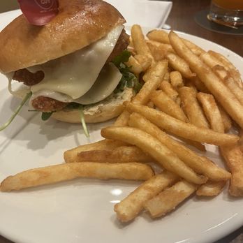 Hard Rock Cafe - American Near Me - Atlantic City, New Jersey