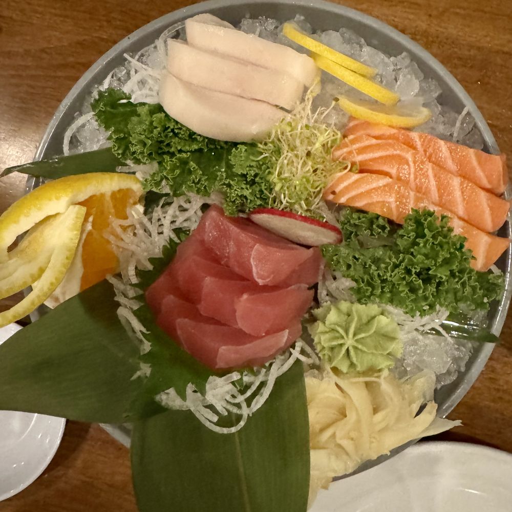 Cilantro Asian Bistro - Sashimi appetizer - Asian Fusion Near Me - Hallandale Beach, Florida Cilantro Asian Bistro - Sashimi appetizer - Asian Fusion Near Me - Hallandale Beach, Florida