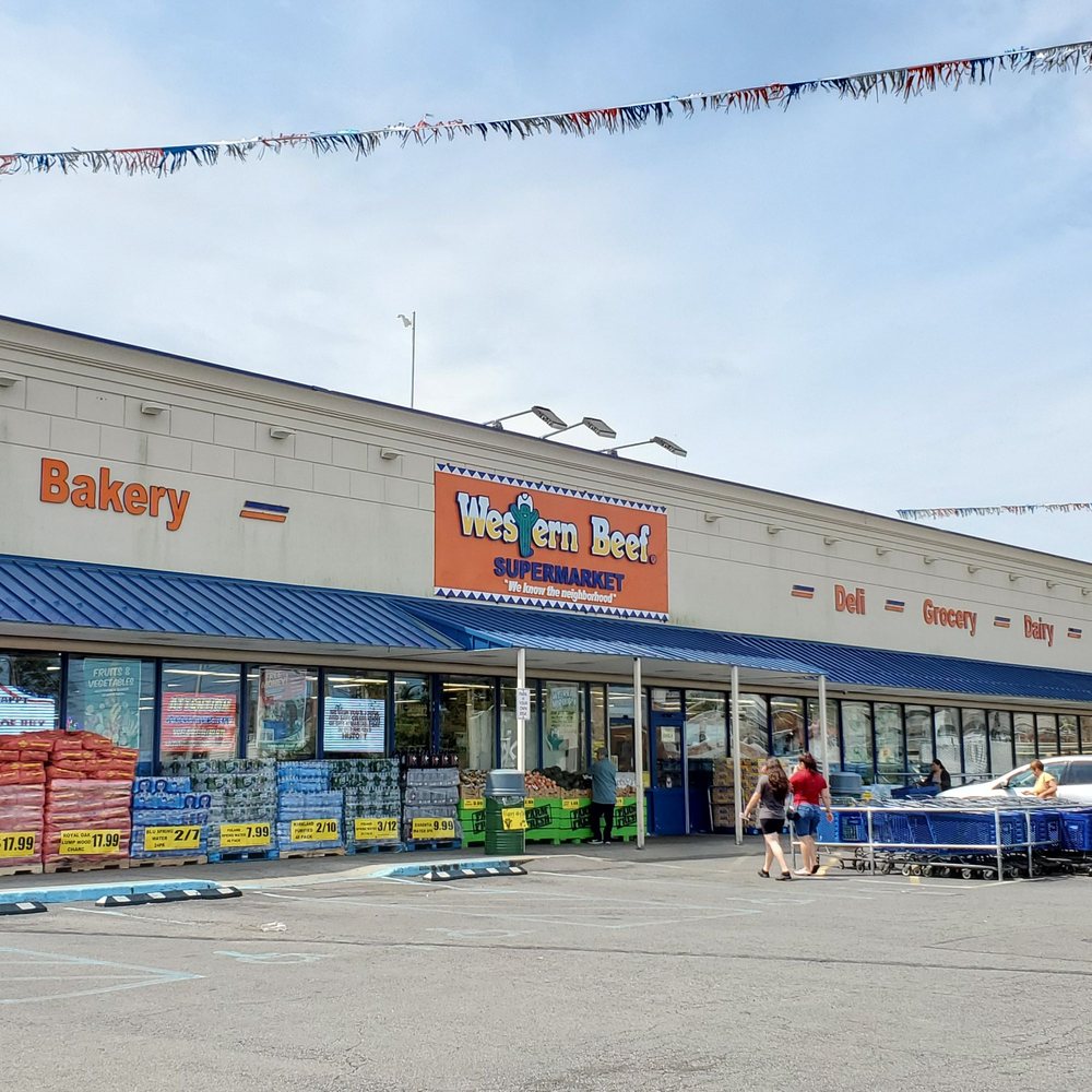 THE HUDSON HOUSE Updated October 2024 104 Front St, Mineola, New