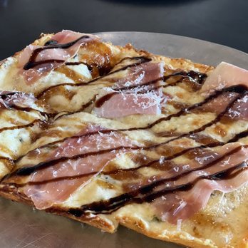 Via 313 Pizza - Pizza Near Me - Austin, Texas Via 313 Pizza - Pizza Near Me - Austin, Texas