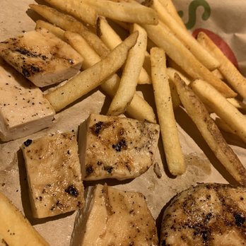 Chili's - Kid's Chicken Tenders - American Near Me - Dallas, Texas