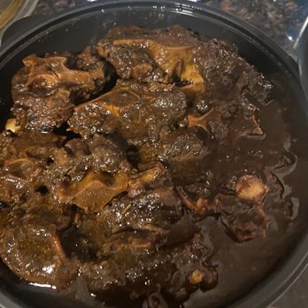 IQ Bar And Grill - Oxtails (large) - Caribbean Near Me - Milford Mill, Maryland