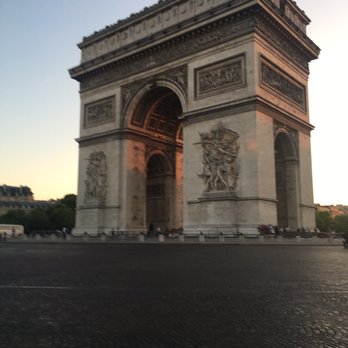L'Arc de Triomphe - Landmarks & Historical Buildings Near Me - Paris, 75 L'Arc de Triomphe - Landmarks & Historical Buildings Near Me - Paris, 75