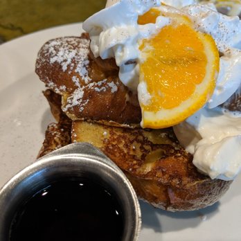 Bella's Cafe - Challah french toast - Breakfast & Brunch Near Me - New Haven, Connecticut