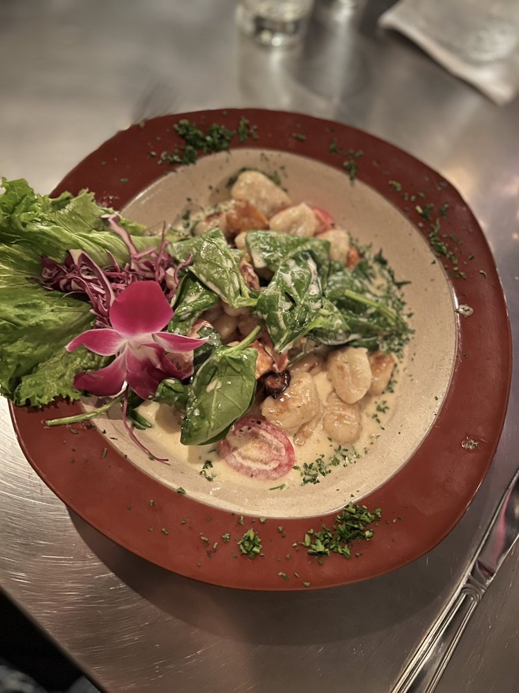 Lili's Bistro