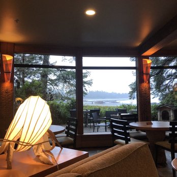 The Wickaninnish Inn - Driftwood cafe lounge - Hotels Near Me - Tofino, British Columbia The Wickaninnish Inn - Driftwood cafe lounge - Hotels Near Me - Tofino, British Columbia
