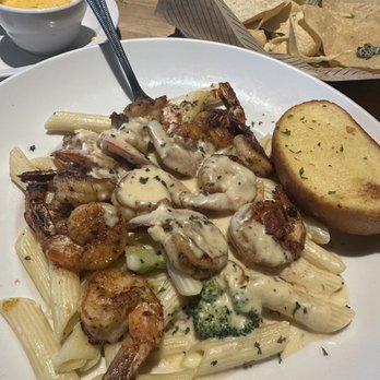 Cheddar's Scratch Kitchen - Grilled Shrimp Alfredo - Comfort Food Near Me - Mcdonough, Georgia