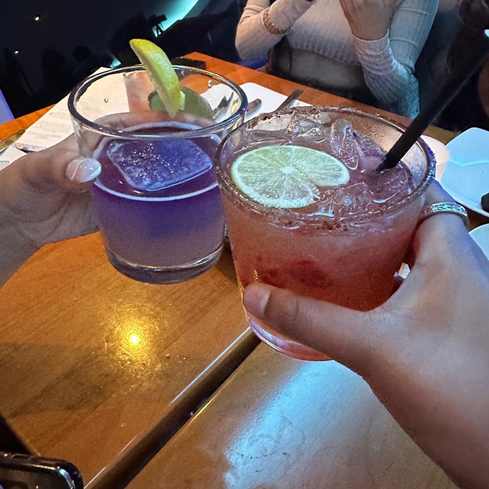 Skydome Restaurant - Cheers - Lounges Near Me - Arlington, Virginia Skydome Restaurant - Cheers - Lounges Near Me - Arlington, Virginia