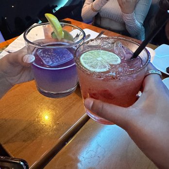Skydome Restaurant - Cheers - Lounges Near Me - Arlington, Virginia