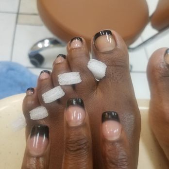 Deluxe Salon & Spa - They only did a pedi and black french tip. - Nail Salons Near Me - Houston, Texas Deluxe Salon & Spa - They only did a pedi and black french tip. - Nail Salons Near Me - Houston, Texas