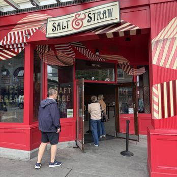 Salt & Straw - Outside - Ice Cream & Frozen Yogurt Near Me - Seattle, Washington Salt & Straw - Outside - Ice Cream & Frozen Yogurt Near Me - Seattle, Washington