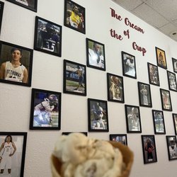 2 Scoops Ice Cream Eatery