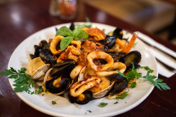 Roxanne's Brick Oven Pizza by null