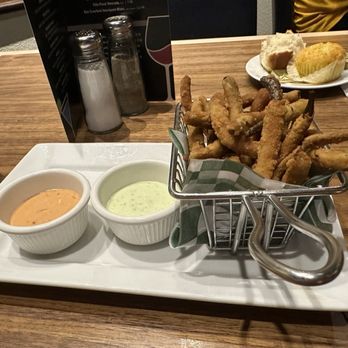 Fireside Grill - Spicy fried green beans - American Near Me - Tulsa, Oklahoma Fireside Grill - Spicy fried green beans - American Near Me - Tulsa, Oklahoma