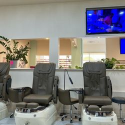KV Nails - Interior.