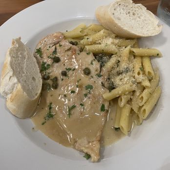 Vignolas Italian Kitchen - Chicken Picatta - Italian Near Me - Edmond, Oklahoma