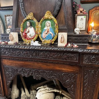 Ghoulish Delights - Antiques Near Me - Granada Hills, California Ghoulish Delights - Antiques Near Me - Granada Hills, California