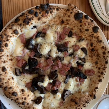 Lucia’s Berkeley - Pizza with 3 kinds of mushrooms and added sausage $21 - Pizza Near Me - Berkeley, California Lucia’s Berkeley - Pizza with 3 kinds of mushrooms and added sausage $21 - Pizza Near Me - Berkeley, California