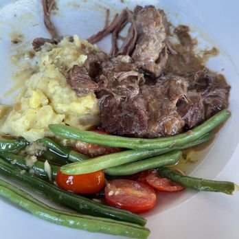 Taxi's Grille & Bar - Taxis Pot Roast - Breakfast & Brunch Near Me - Omaha, Nebraska