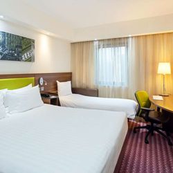 Hampton by Hilton London Croydon - Guest room